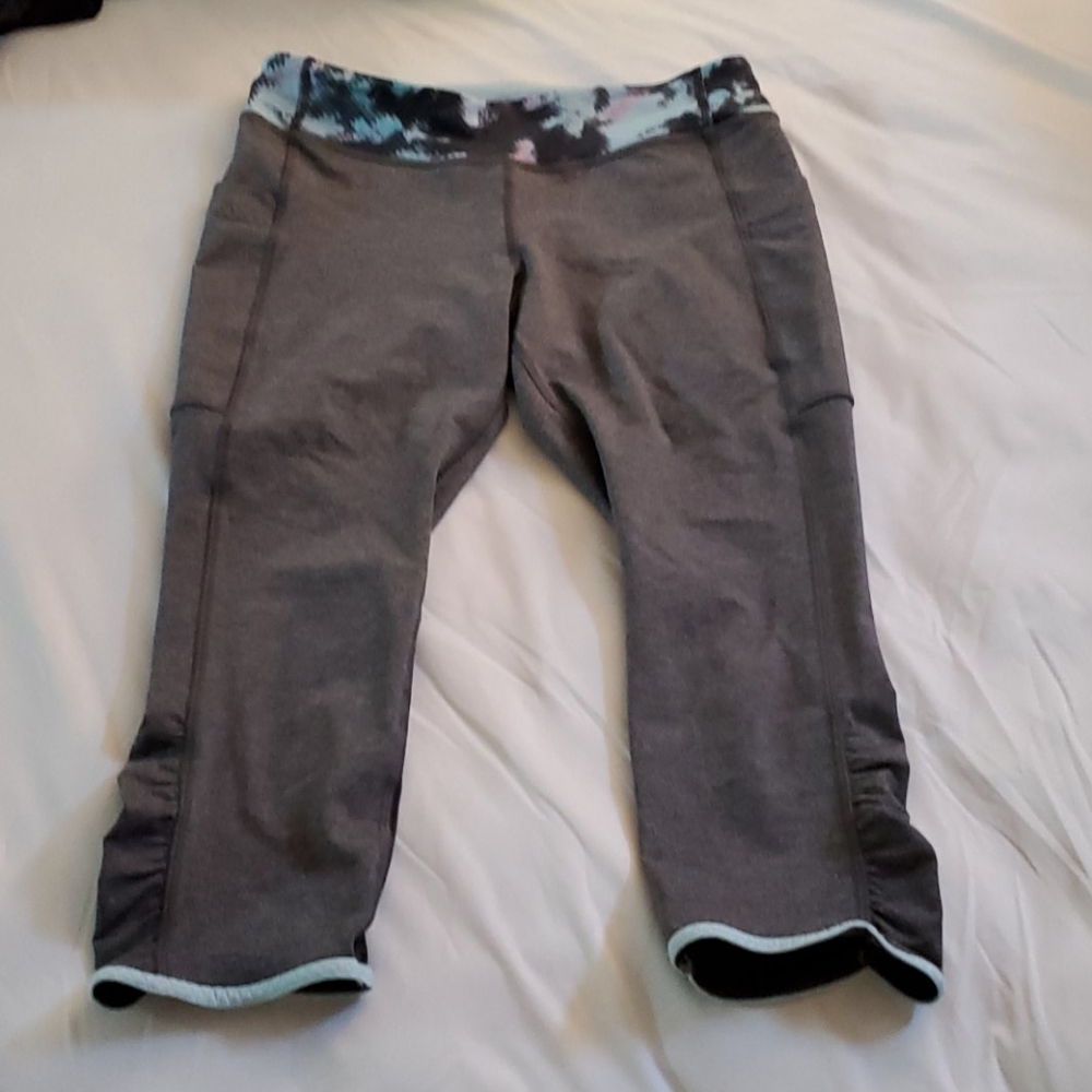 Lululemon Ivivva 3/4 leggings